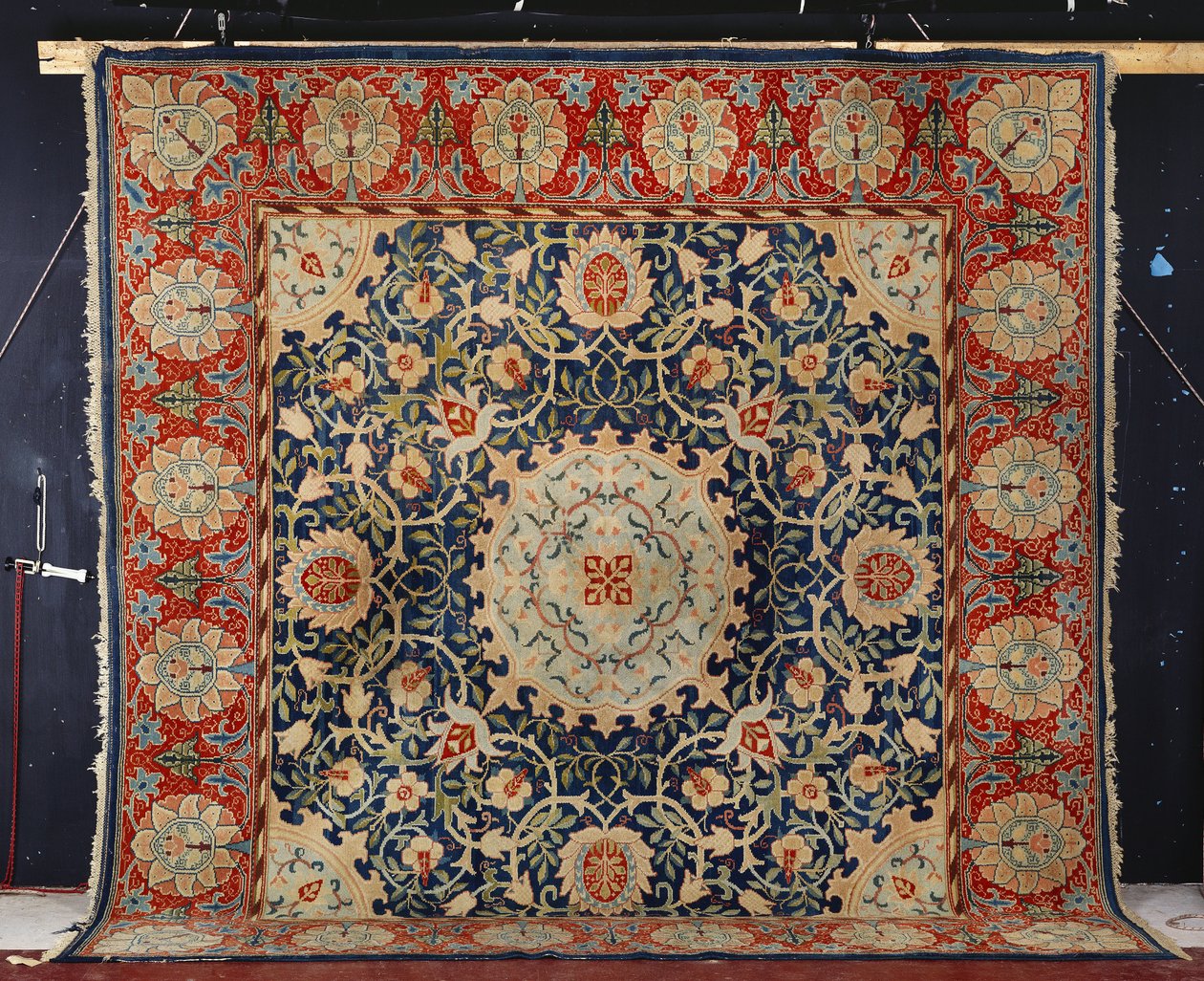 A rare "Swan-House" Hammersmith hand-knotted carpet, Morris & Co. , c.1890dani af William Morris
