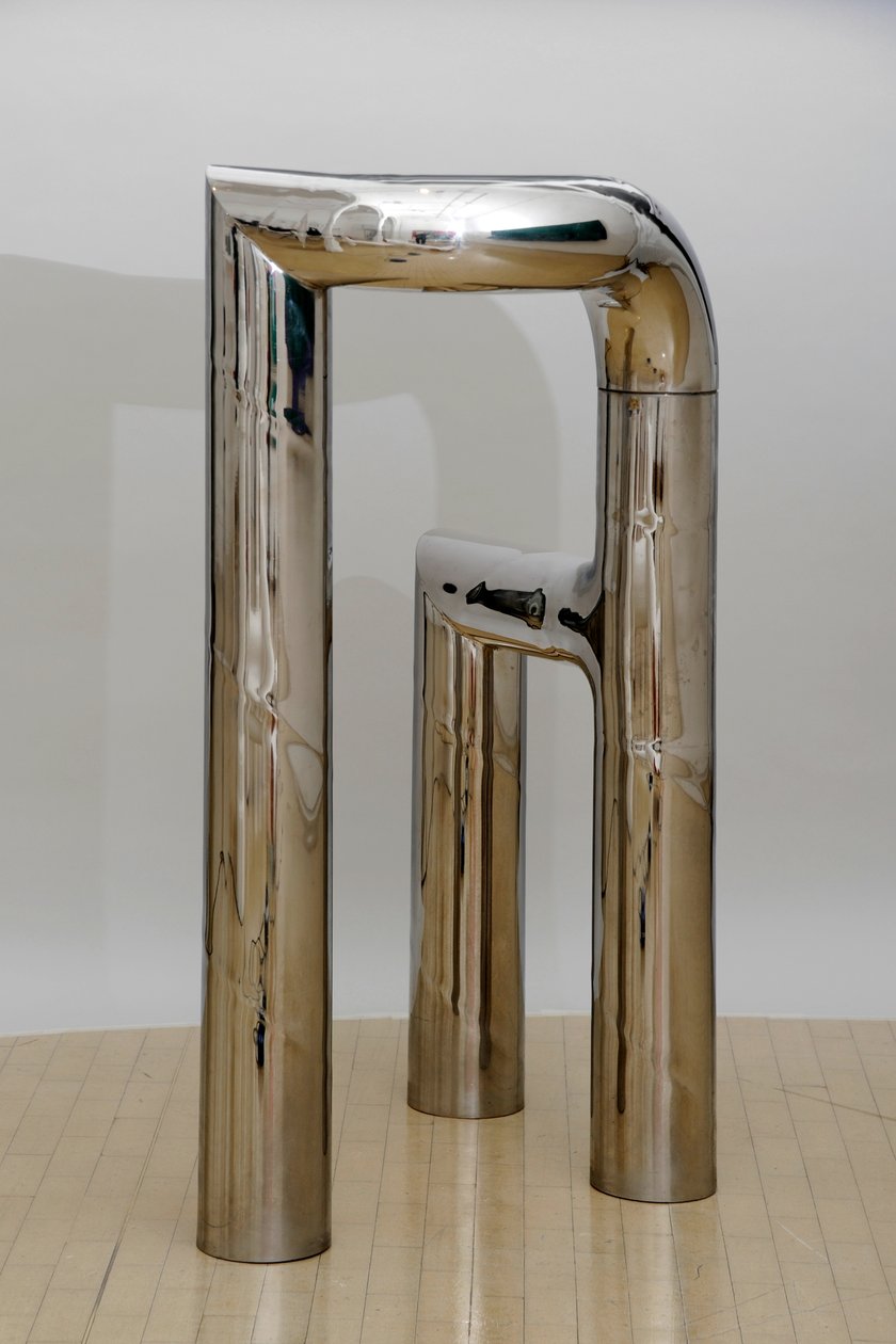 To mitre, Tripod Series IV af William Pye