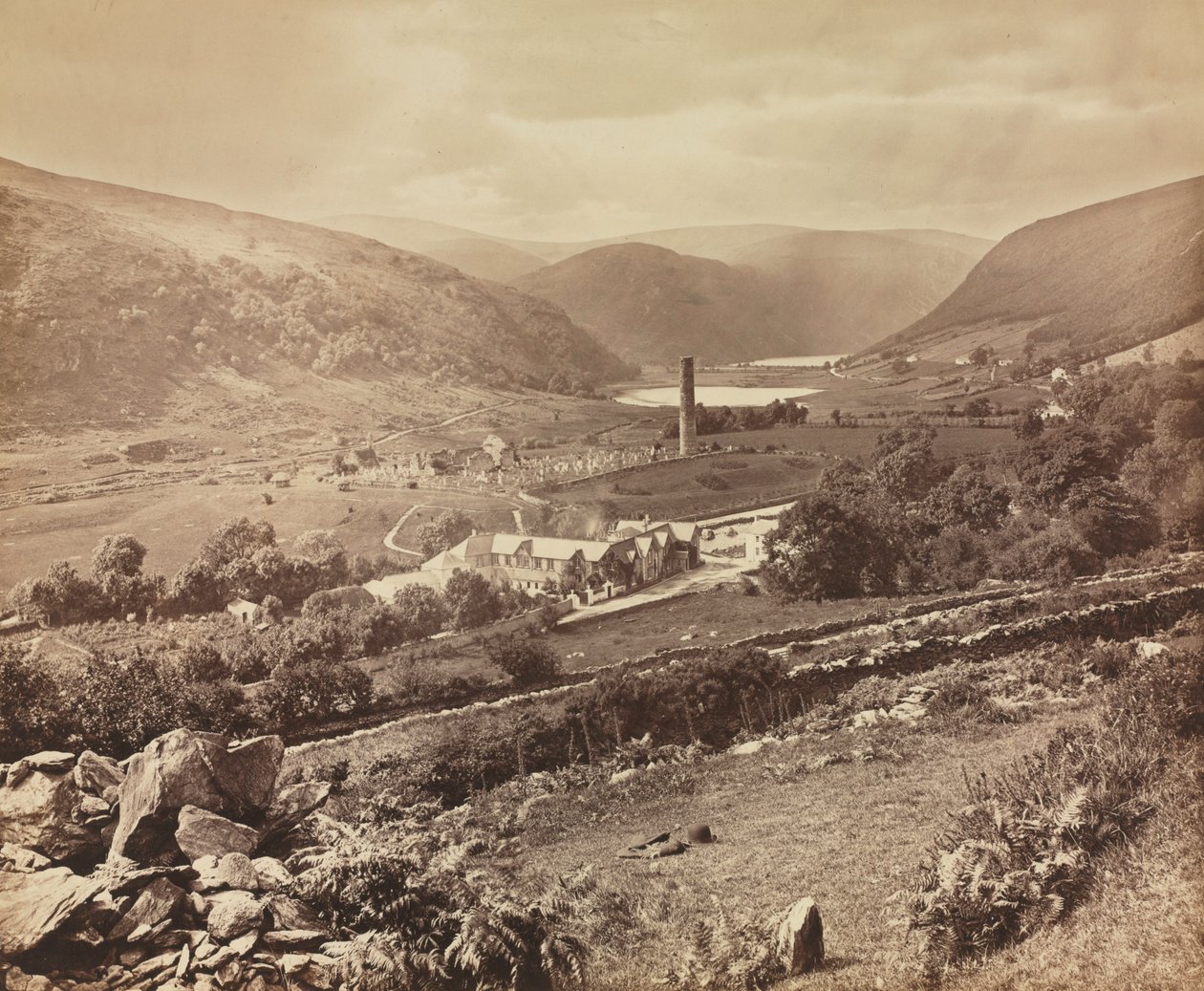 The Valley of Glendalough, County Wicklow, Irland, ca. 1864. af William Russell Sedgfield