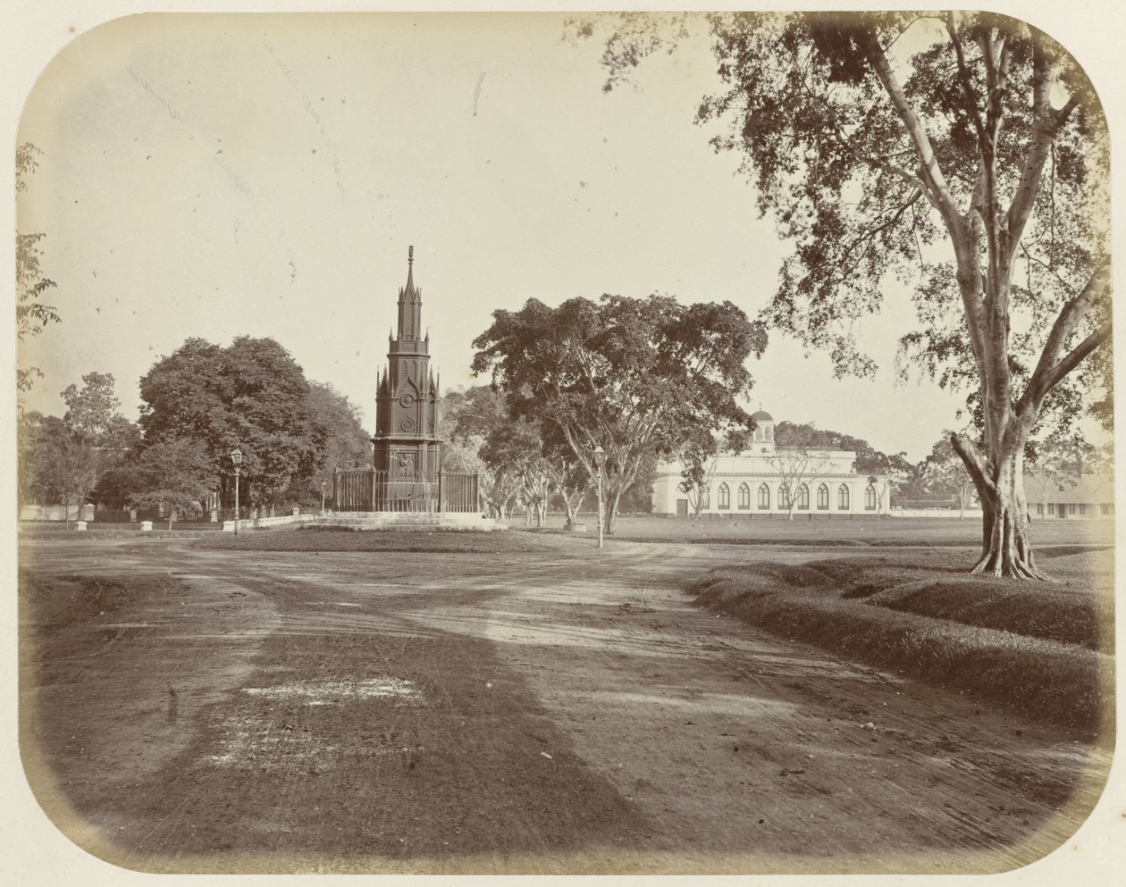 Mindesmærke for general Andreas Victor Michiels i Waterlooplein i Batavia af Woodbury and Page