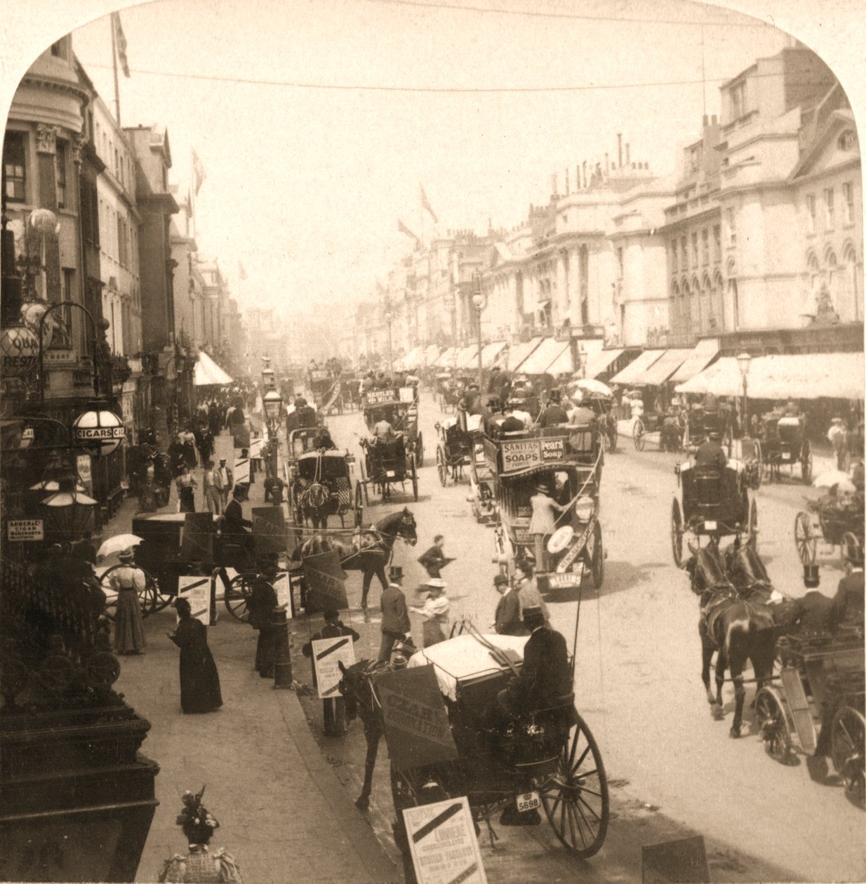 Regent Street, London, 1896. af Works and Sun Sculpture Studios