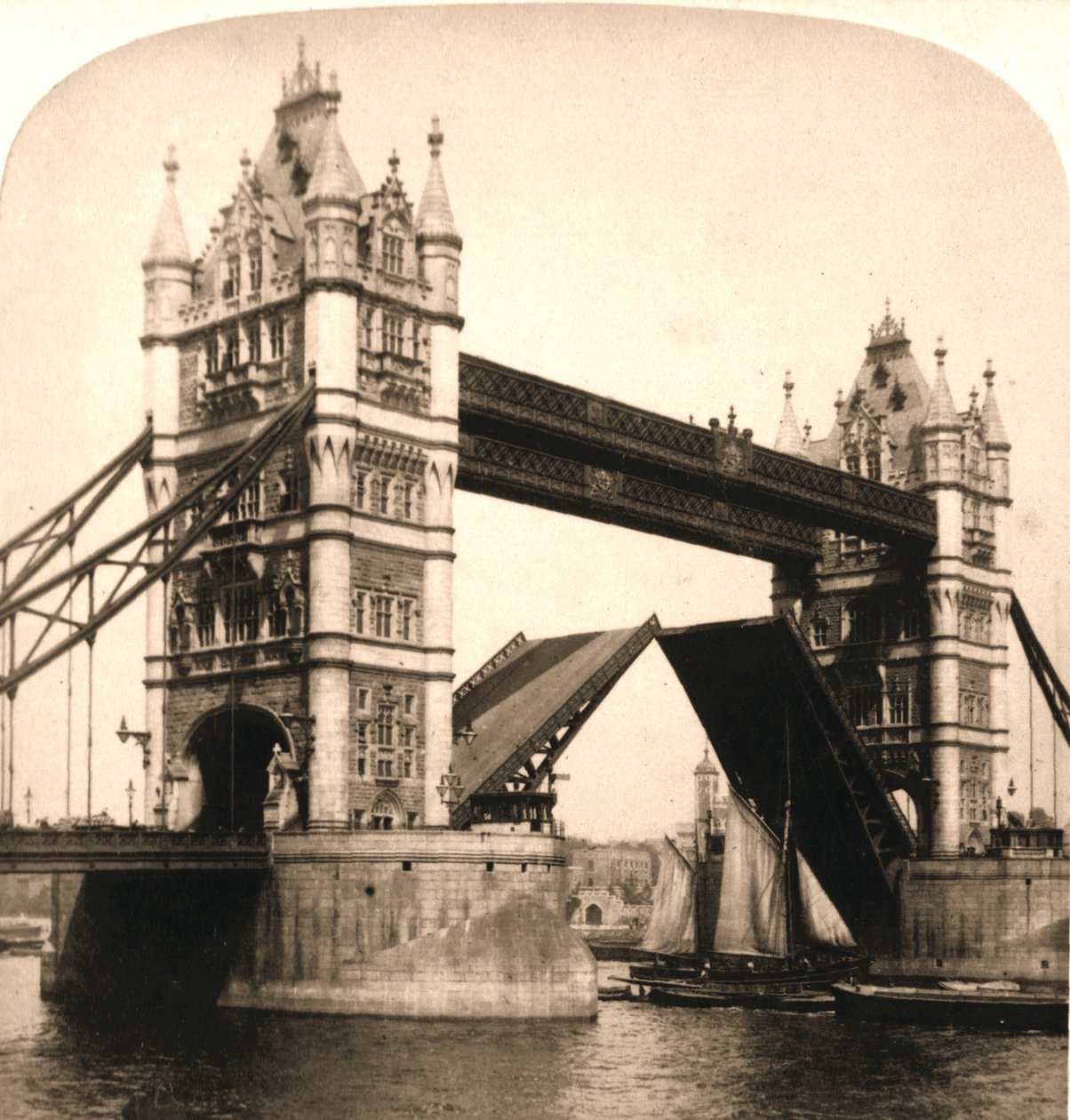 The New Tower Bridge, London, 1896. af Works and Sun Sculpture Studios