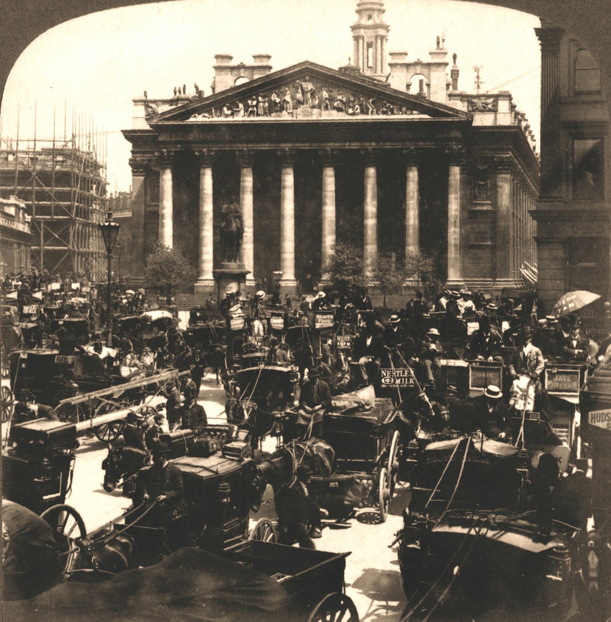 The Royal Exchange, London, 1896. af Works and Sun Sculpture Studios