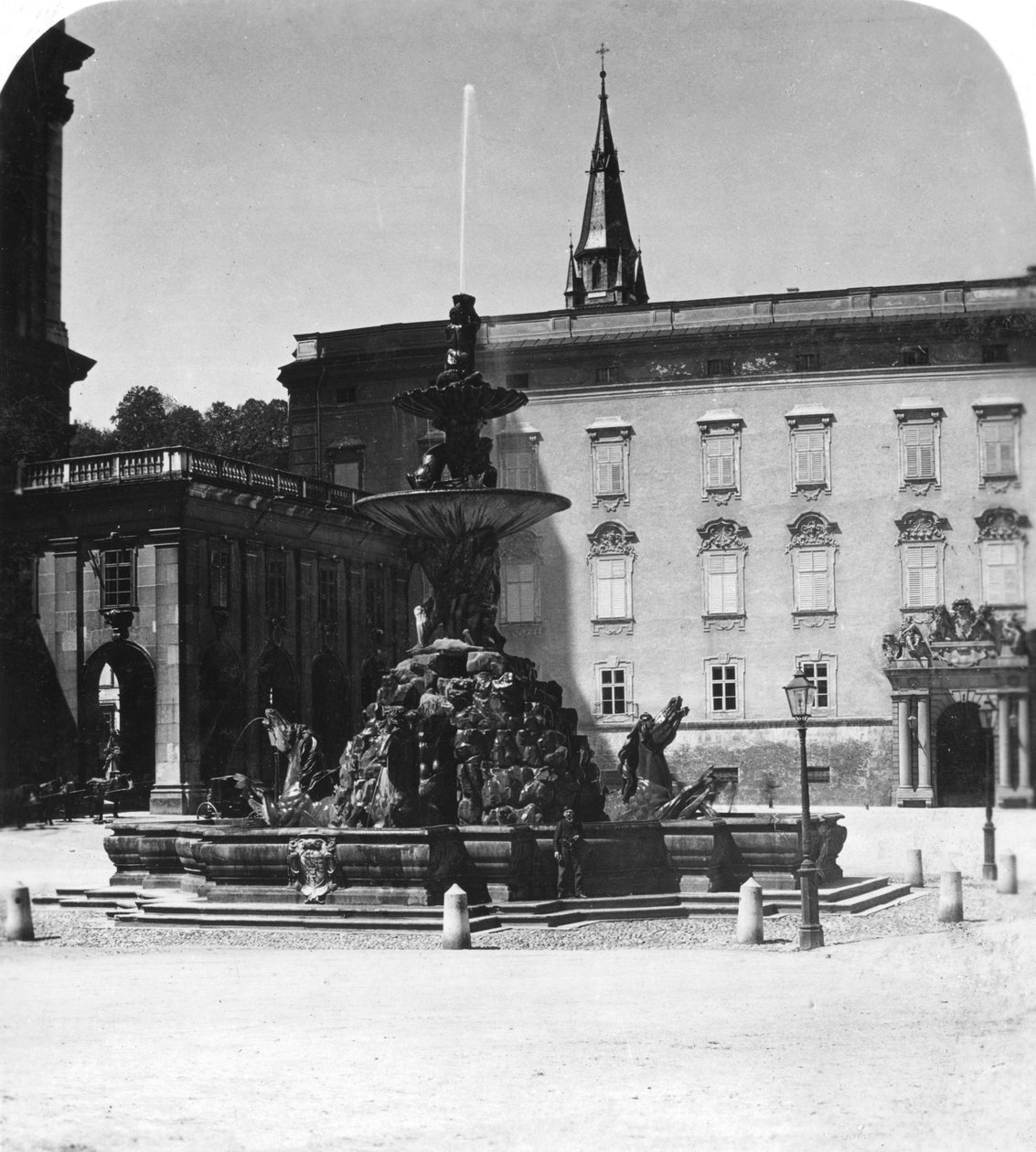 Hoffontæne og residens, Salzburg, Østrig, ca. 1900-tallet. af Wurthle and Sons
