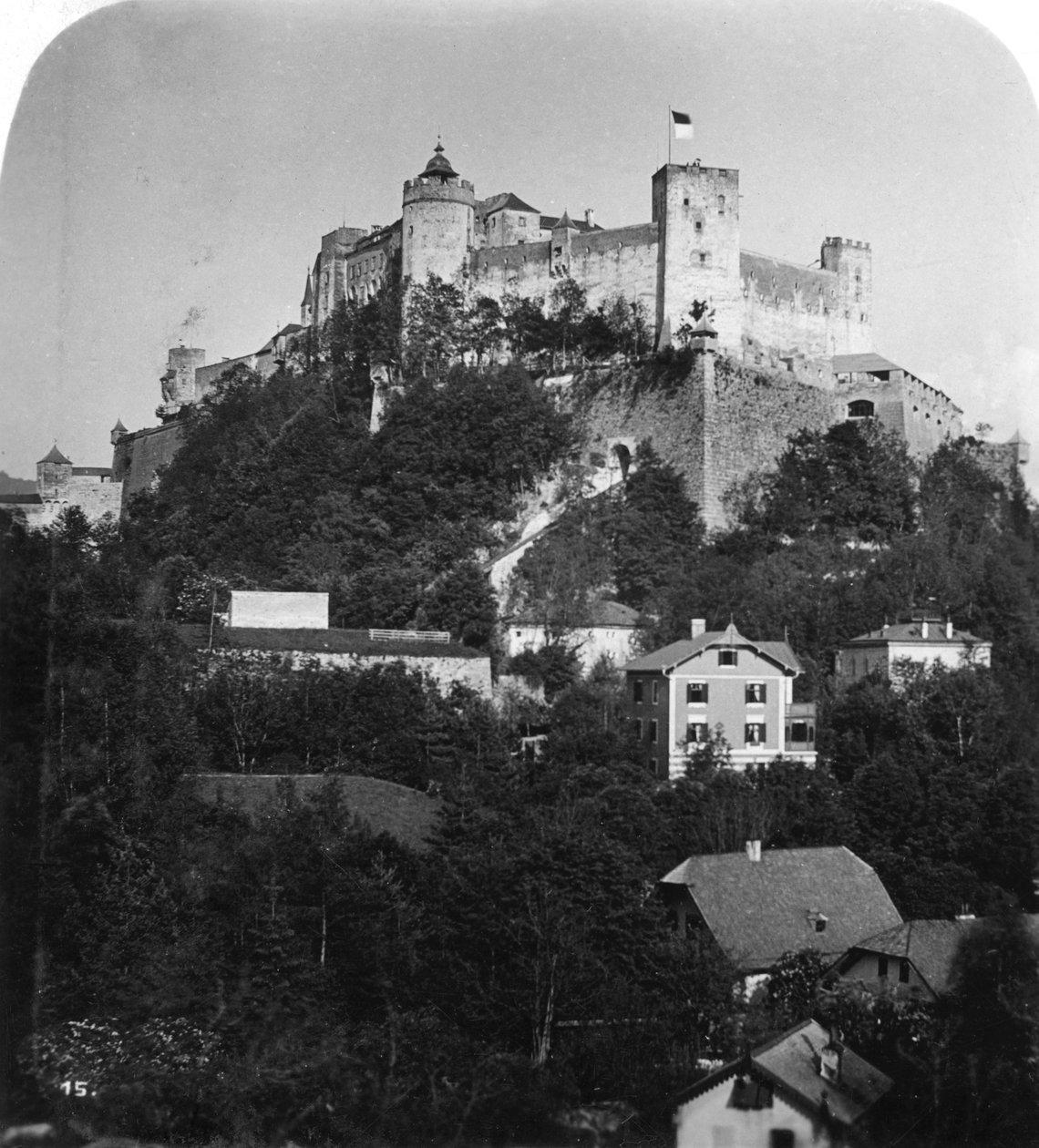 Hohensalzburg-fæstningen, Salzburg, Østrig, omkring 1900-tallet. af Wurthle and Sons