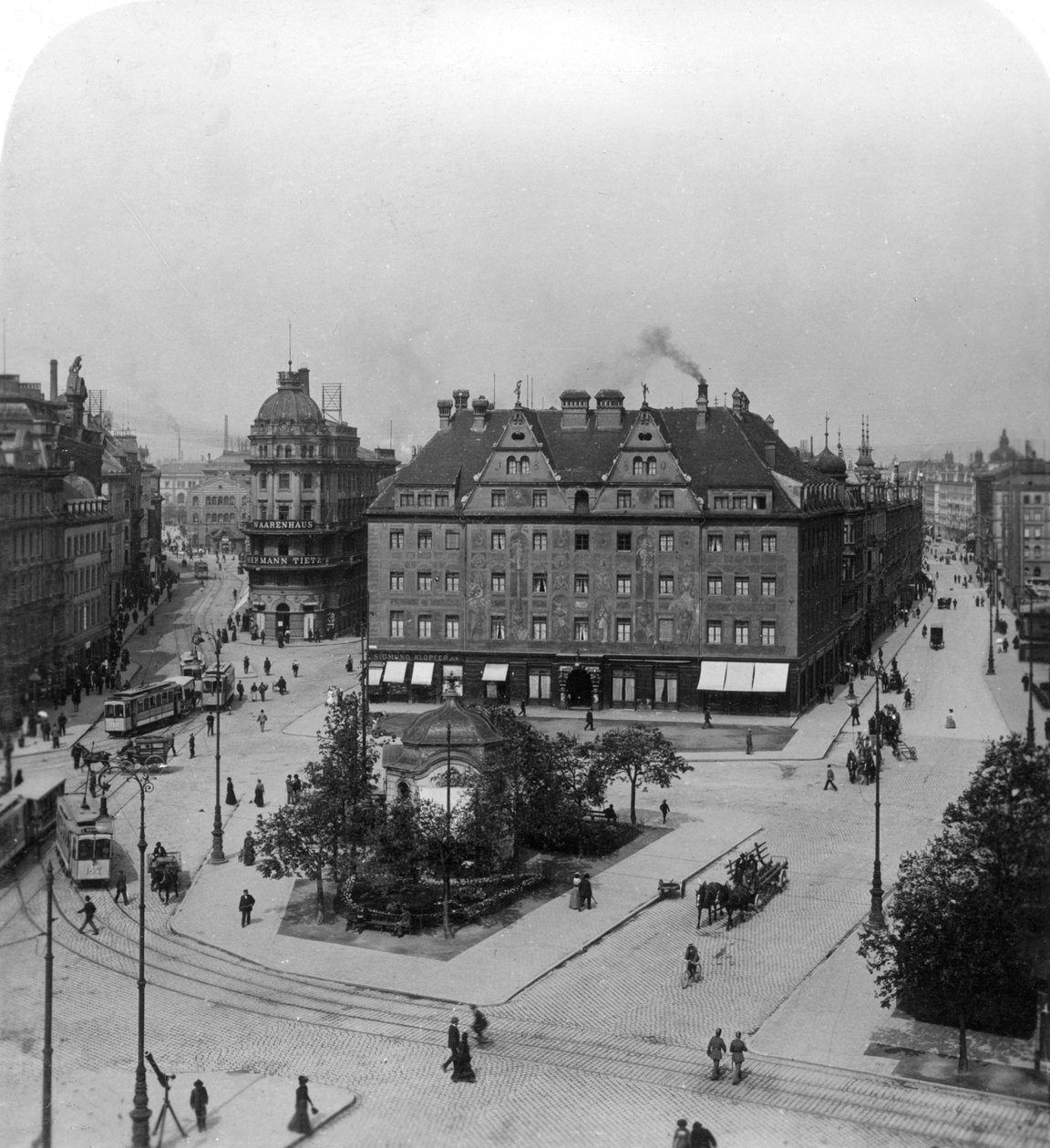 Karlsplatz, München, Tyskland, omkring 1900-tallet. af Wurthle and Sons