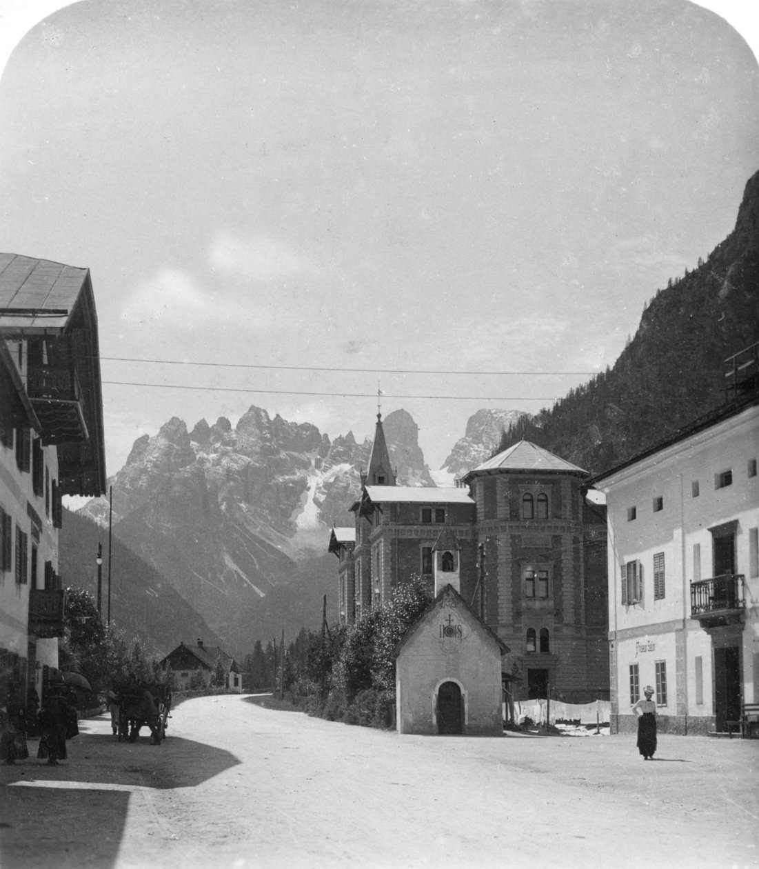Landro og Monte Cristallo, Tyrol, Italien, omkring 1900-tallet. af Wurthle and Sons