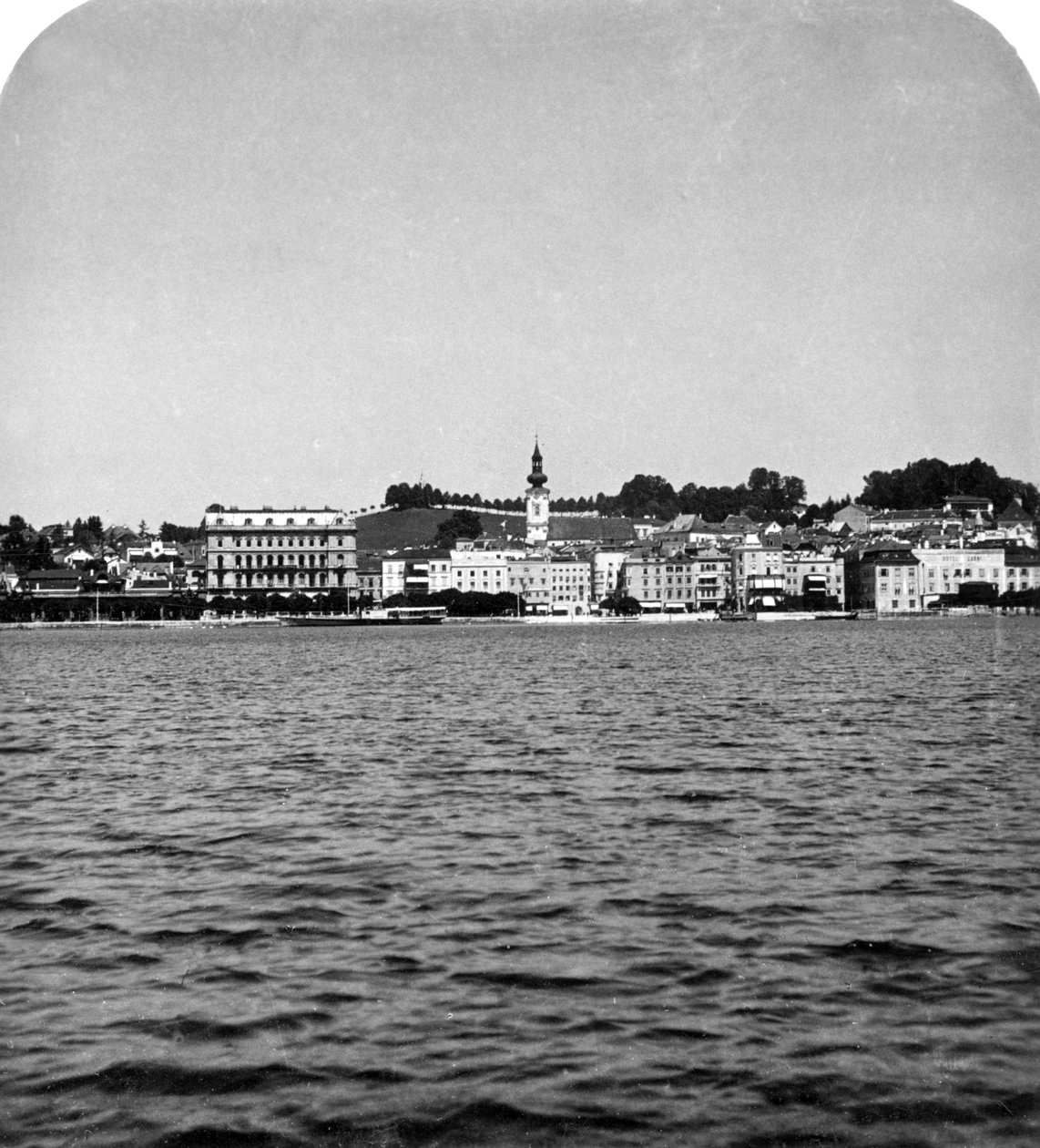 Søbredden ved Gmunden, Salzkammergut, Østrig, omkring 1900-tallet. af Wurthle and Sons