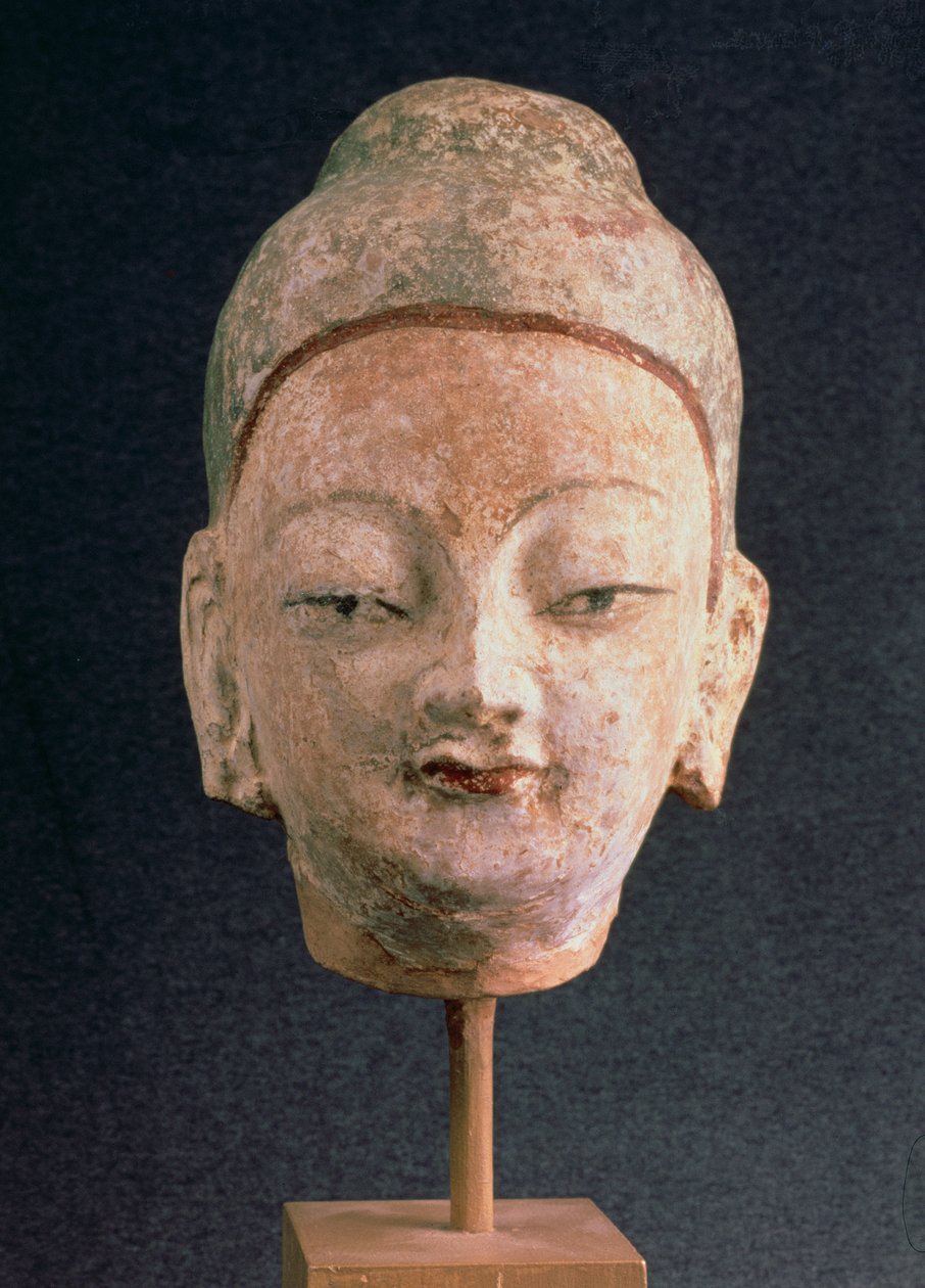 Hoved af en statue af Buddha, fra Bezeklik, 9.-10. århundrede (malet ler) af Xingjiang