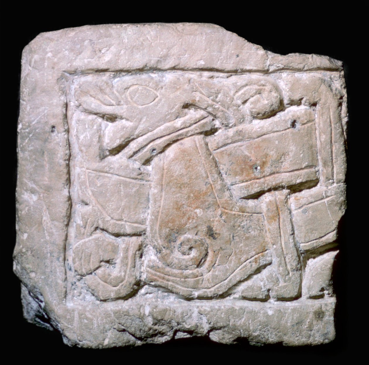 Udskåret vikingegravplade i Jellinge-stil fra York af York Master