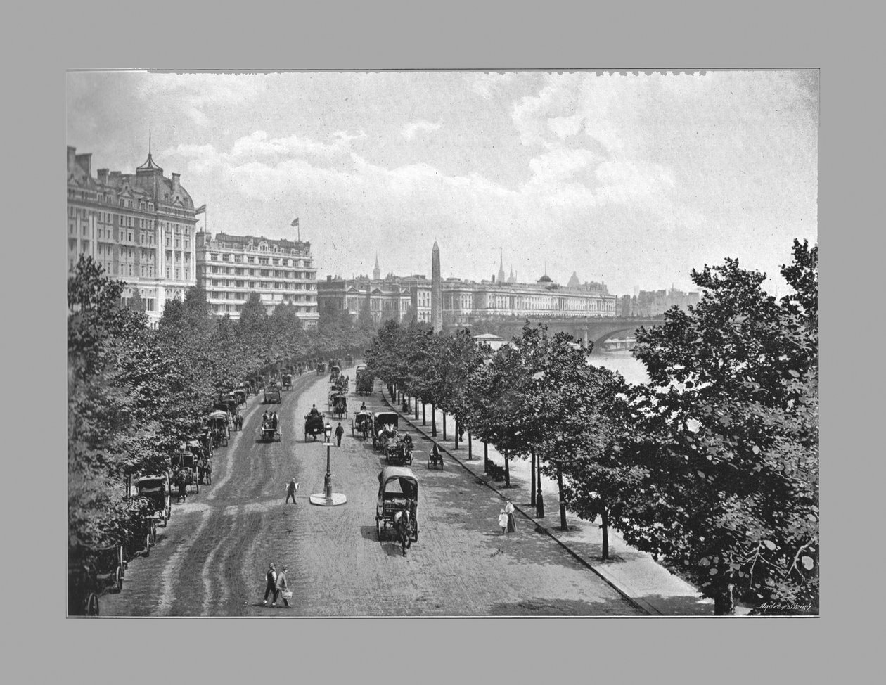 The Thames Embankment, fra Charing Cross Station, London, c1900 af York and Son