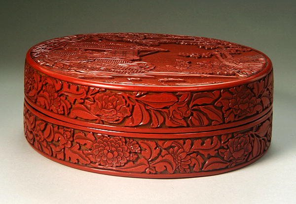 Udskåret cirkulær cinoberæske og låg (lakeret træ) (se også 272181 og 272182) af Yuan Dynasty Chinese School