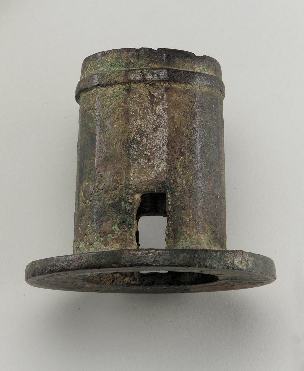 Vognbeslag: akselkappe af Zhou Dynasty Chinese School