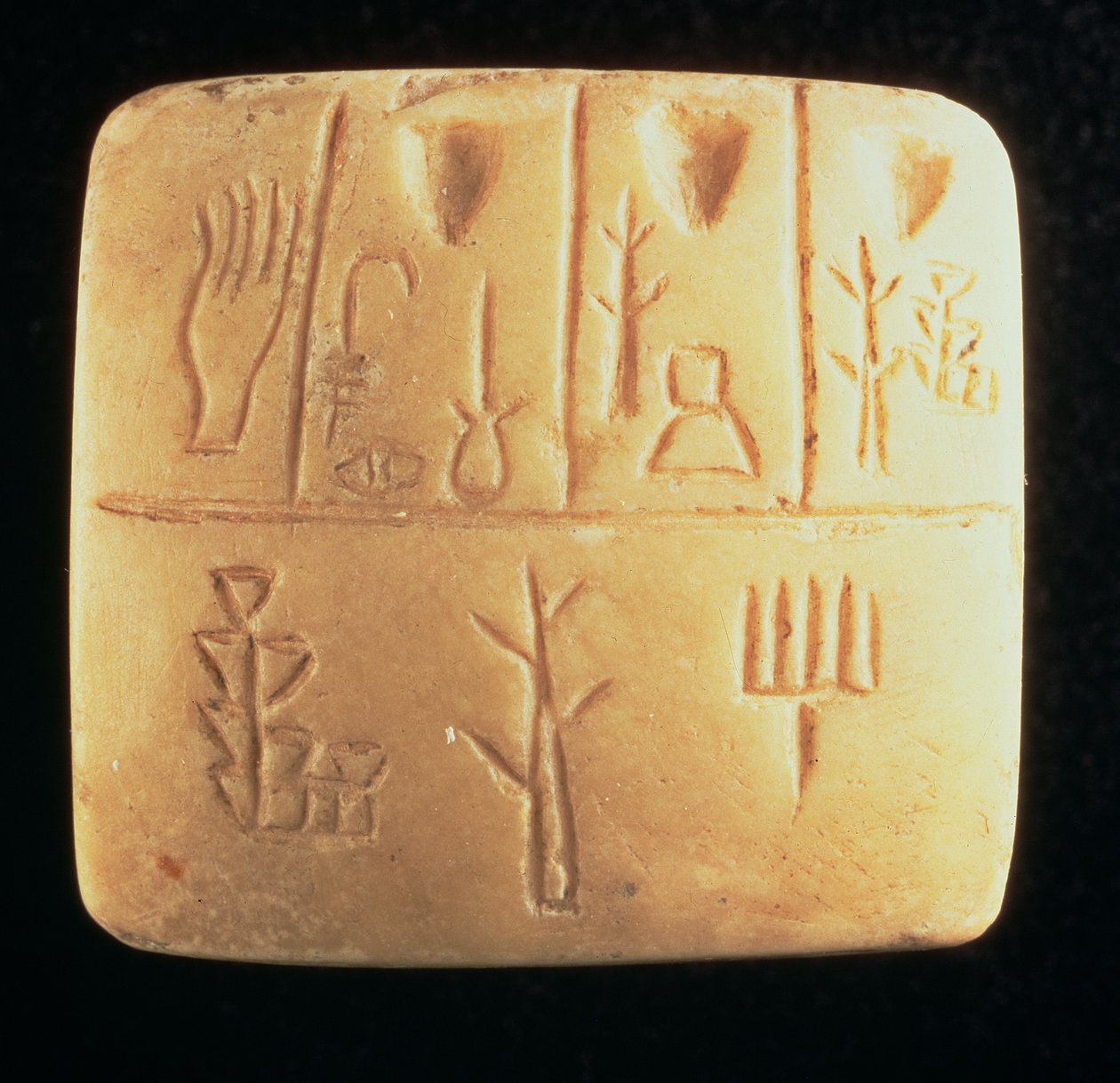 00321 Tablet med piktografisk inskription, Mesopotamisk, slutningen af det 4. århundrede f.Kr. (kalksten) af Hippolyte Lalaise Devéria