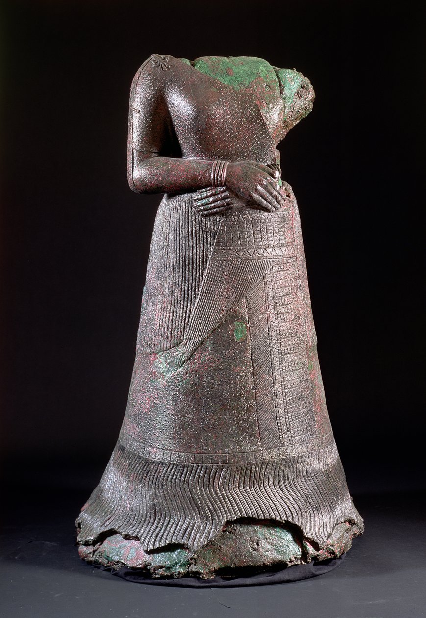 00332 Statue af dronning Napirasu, hustru til Untash-Napirisha, en elamitisk konge fra det 12. århundrede f.Kr., fundet i Susa, Iran, ca. 1250 f.Kr. (bronze) af Hippolyte Lalaise Devéria