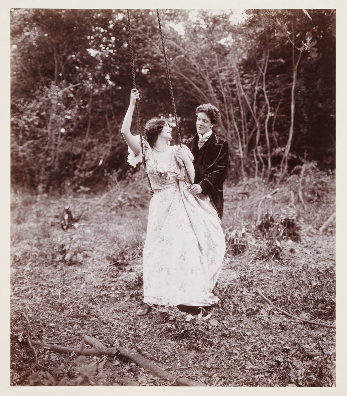 Edwardiansk portræt, par med en gynge af John Pardon