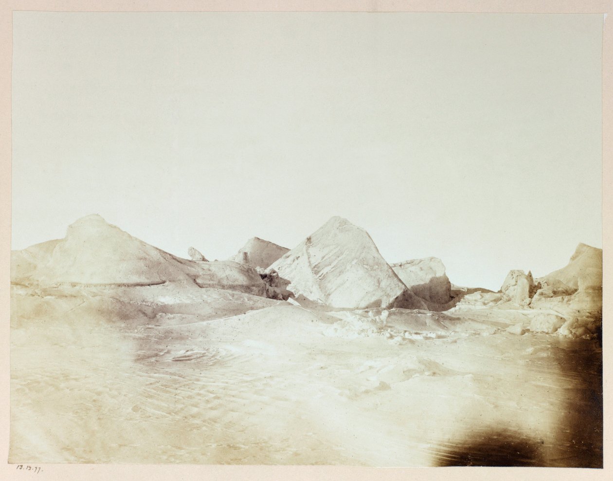 Arktisk ekspedition (1875-1876) af kaptajn George Nares (1831-1915): Floebergs, nær Floeberg Beach af Frederick (attr. to) Barnard