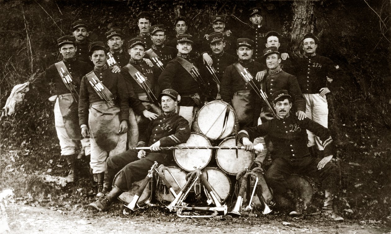 Fanfare af det 122. franske infanteriregiment under Første Verdenskrig 14-18 (s/h foto) af . .