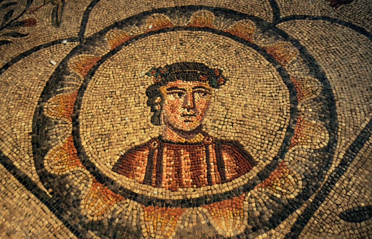 Portræt af donor, gulvmosaik af Basilica of the Assumption of Saint Mary (4. århundrede), Aquileia, Friuli-Venezia Giulia, Italien af Georg Carl Heinrich Dollmann
