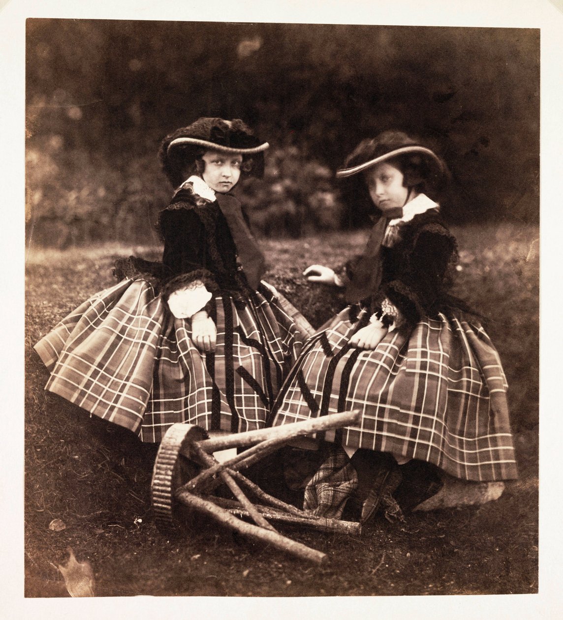 Prinsesse Helena og prinsesse Louise af Frederick (attr. to) Barnard