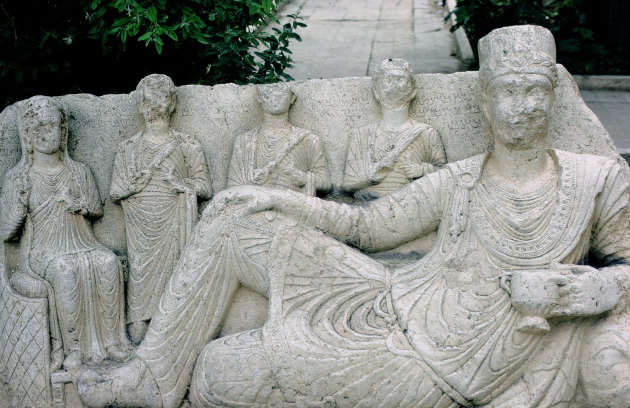 Relief, der forestiller en palmyrisk familie, sandsynligvis ca. 10.-8. århundrede f.Kr. (sten) af Hippolyte Lalaise Devéria
