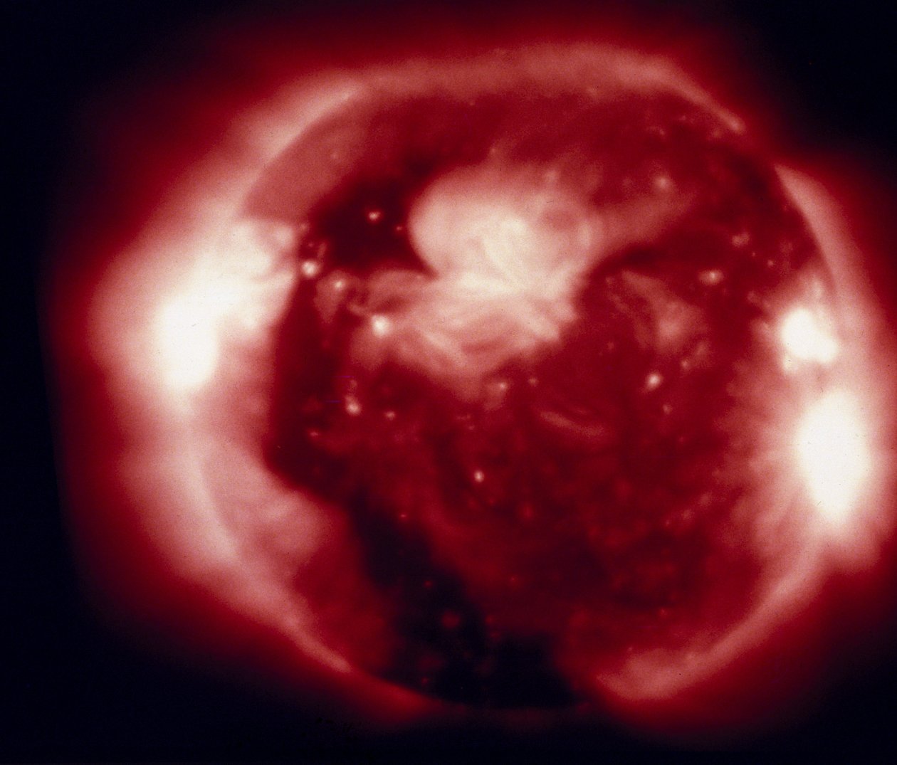 Solen, fotograferet ved røntgenbølgelængder af Skylab af Henry Charles Fehr