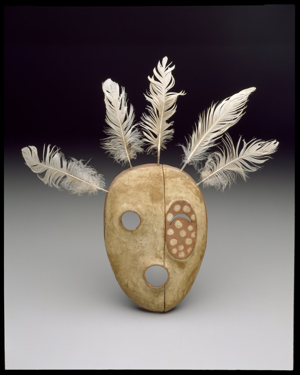 Maske: The Bad Spirit of the Mountain, slutningen af det 19. århundrede (træ, maling og fjer) af culture Yupik