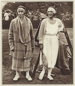 Kitty Godfree og Suzanne Lenglen (s/h-billede) af (after) English photographer