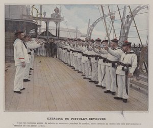 Pistol-revolverøvelse (farvet foto) af (after) French Photographer