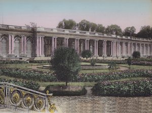 Grand Trianon, Facade sur les Jardins, Great Trianon, Forfra på haverne (farvet foto) af (after) French Photographer