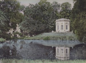 Parc du Petit Trianon, Musikpavillonen, Den Lille Trianons Park, Musikpavillonen (farvet foto) af (after) French Photographer