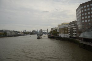 London Bridge over Themsen i hjertet af London af Albert Mansour