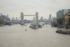 London Bridge over Themsen i hjertet af London