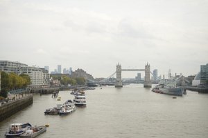 London Bridge over Themsen i hjertet af London af Albert Mansour