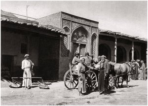 Smilende ansigter, Irak, 1925 af A. Kerim