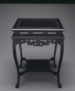 Bord, ca. 1880 (træ og indlæg) af A. and H. Lejambre