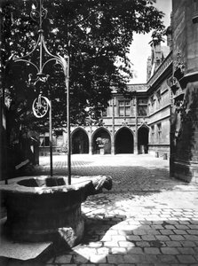 Cluny Hotel set fra gården, Paris