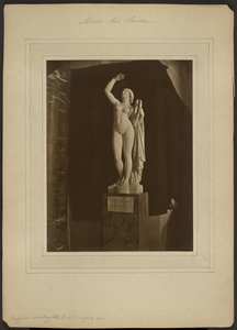 [„Sappho beder guderne om inspiration“ af Pradier / Musée du Louvre]