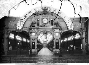 Portico af Horology Pavillion på Verdensudstillingen, Paris, 1889 af Adolphe Giraudon