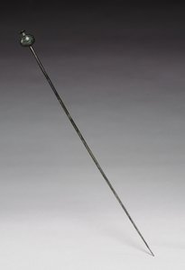 Beklædningsnål, ca. 1400 f.Kr. (støbt og bearbejdet bronze) af Age Bronze
