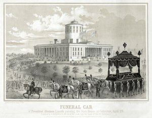 Præsident Abraham Lincolns begravelsesvogn passerer State House i Columbus, den 29. april, pub. 1865 (gravering) af Albert Ruger