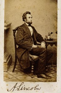 Et signeret carte-de-visite fotografi af Abraham Lincoln, 1861 af Alexander Gardner