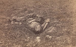 Konfødereret soldat [på slagmarken ved Antietam], september 1862. af Alexander Gardner