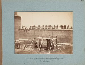Henrettelse af Lincoln Assassination Conspirators. Stilladset af Alexander Gardner