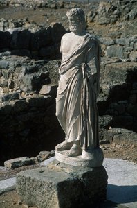Spanien, Catalonien, La Escala, Græske Ampurias, Statue af Asclepius af Nicolas Toussaint Charlet