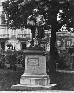 Monument til Hector Berlioz, Square Vintimille, 1884 (sten og bronze)