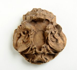 Maquette til en nøglebue med en allegori om kærlighed (bronzeret gips) af Alfred Gilbert