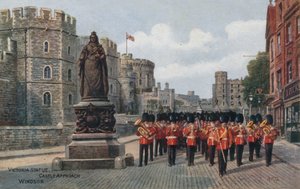 Victoria Statue, Castle Approach, Windsor af Alfred Robert Quinton