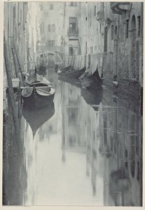 A Bit of Venice, negativ 1894, udgivet 1898 (tonet fotogravure) af Alfred Stieglitz