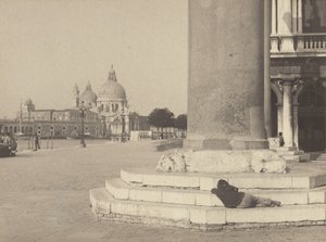 På Piazzaen, kl. 6 om morgenen af Alfred Stieglitz